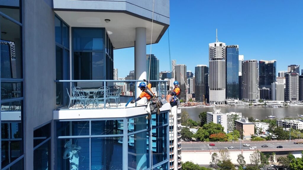 2 Goodwin St, Kangaroo Point - image 1